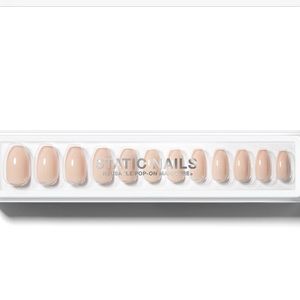 Static Nails